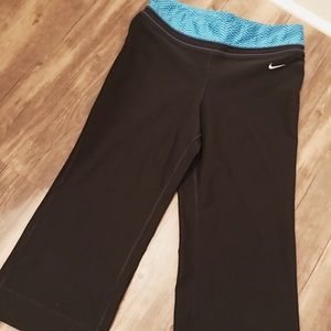 Nike Capri